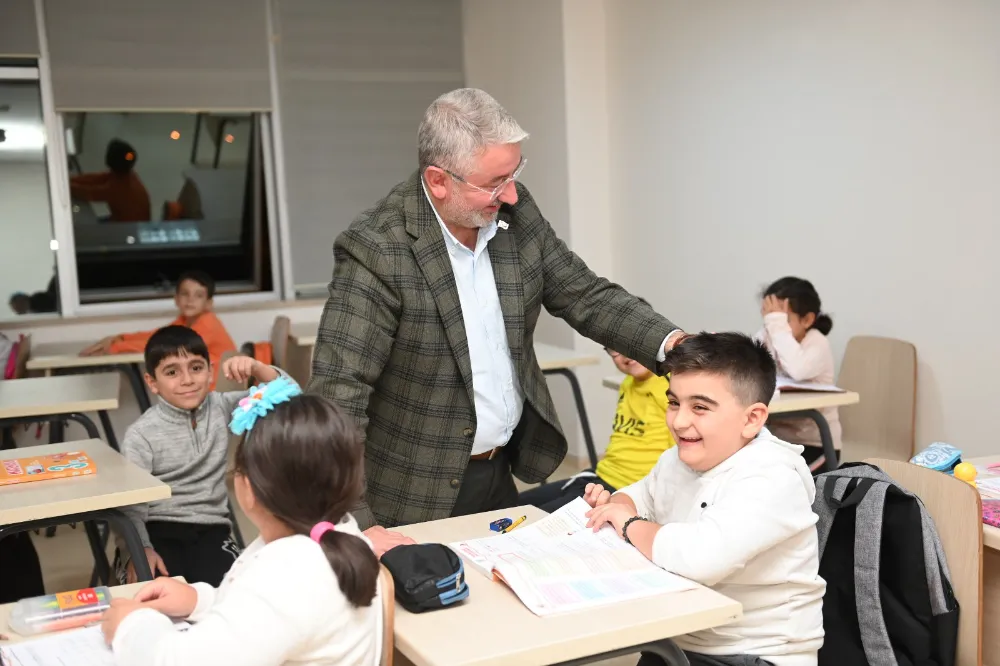 Belediyenin kurslarına ilgi odağı oldu