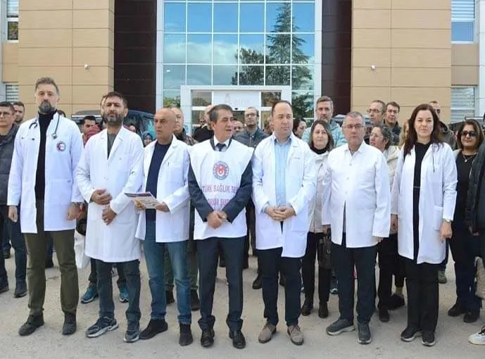 Haklıyız Kararlıyız! Yarattığınız Sorunlar Çözülene Kadar Mücadeleye Devam Edeceğiz!